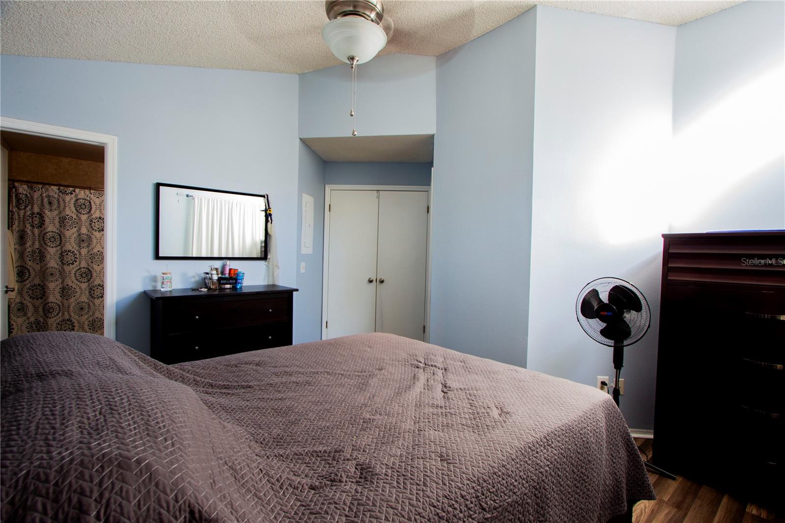 Image 9 of 19 For 12718 Wood Trail Boulevard