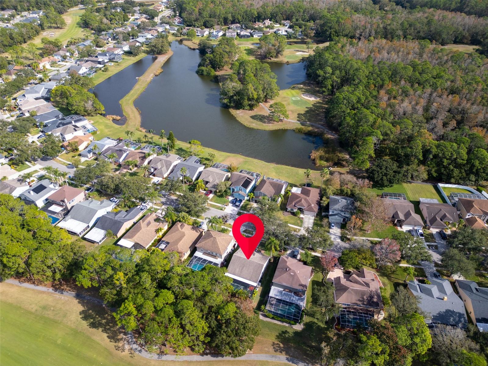 Listing photo id 31 for 12929 Royal George Avenue