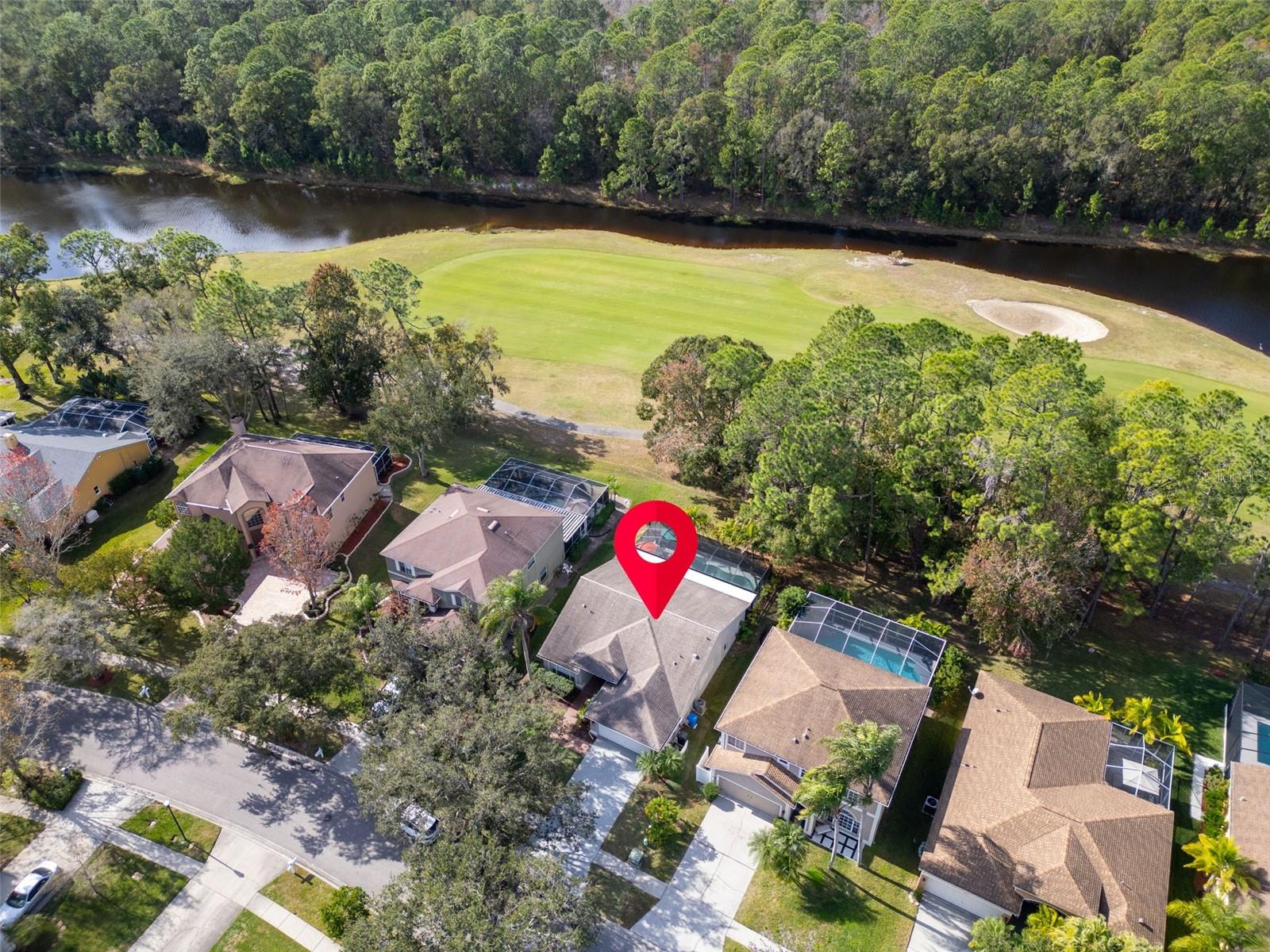 Listing photo id 33 for 12929 Royal George Avenue