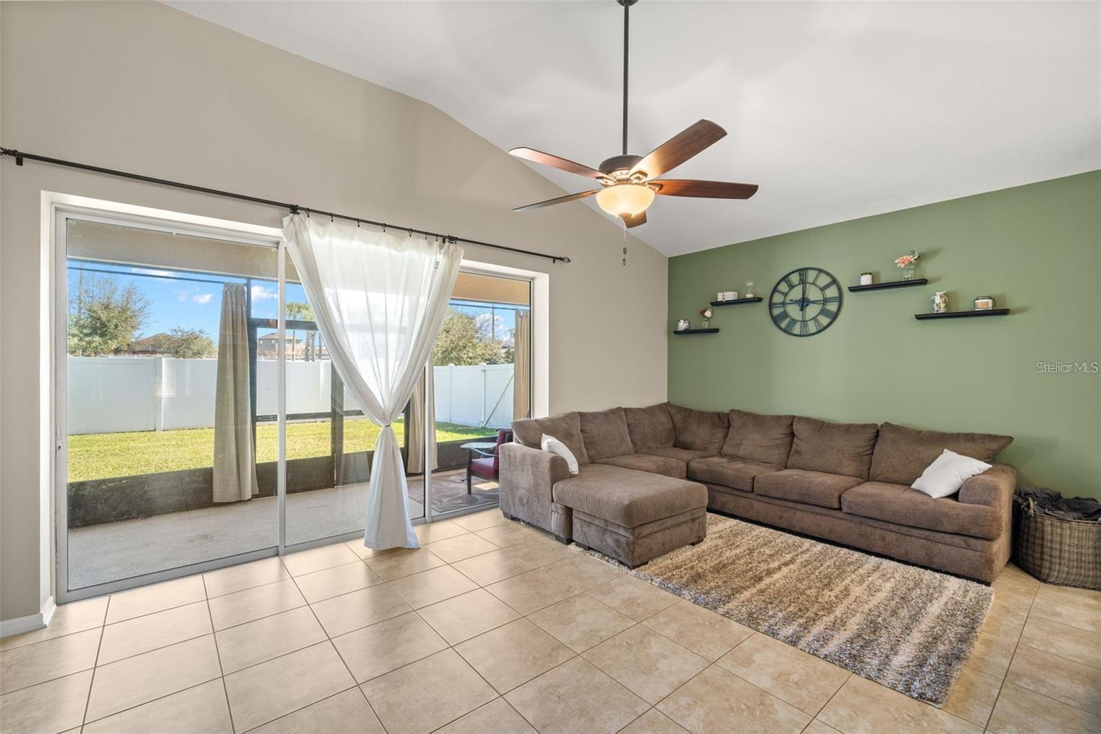 Listing photo id 10 for 7314 Blue Beech Drive