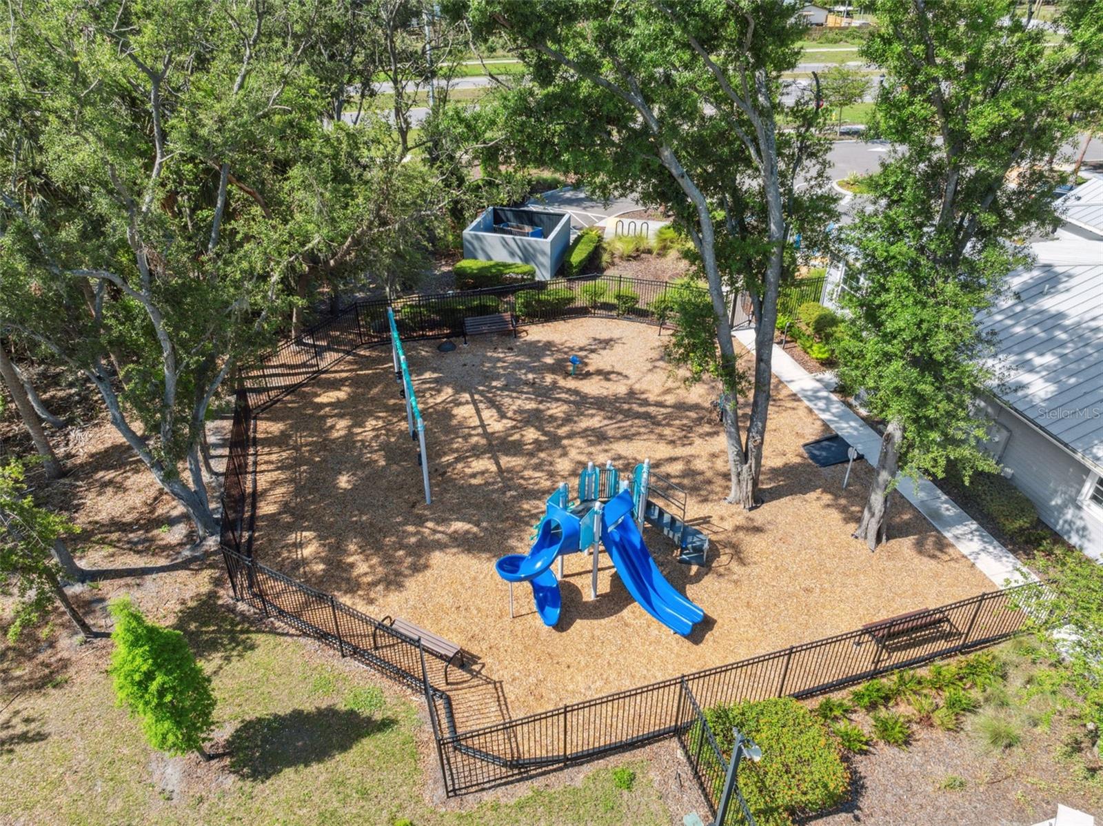 Listing photo id 25 for 7314 Blue Beech Drive