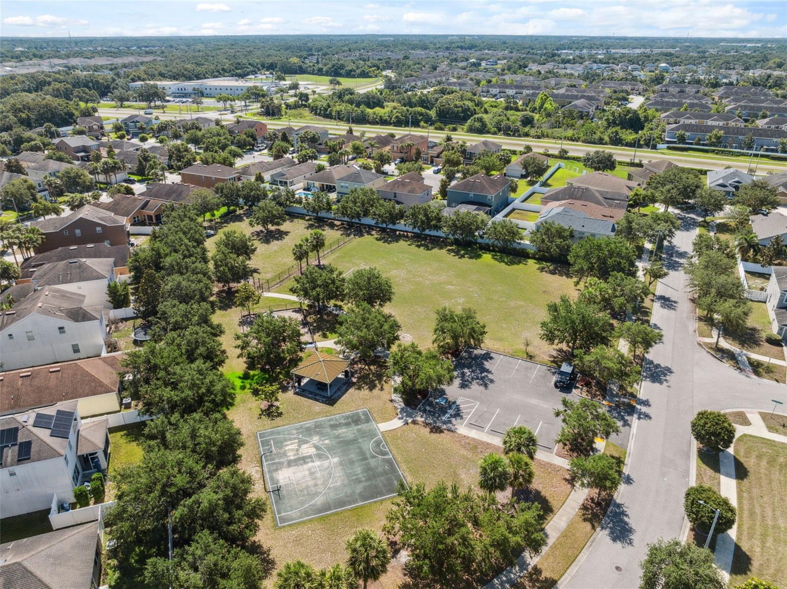 Listing photo id 27 for 7314 Blue Beech Drive