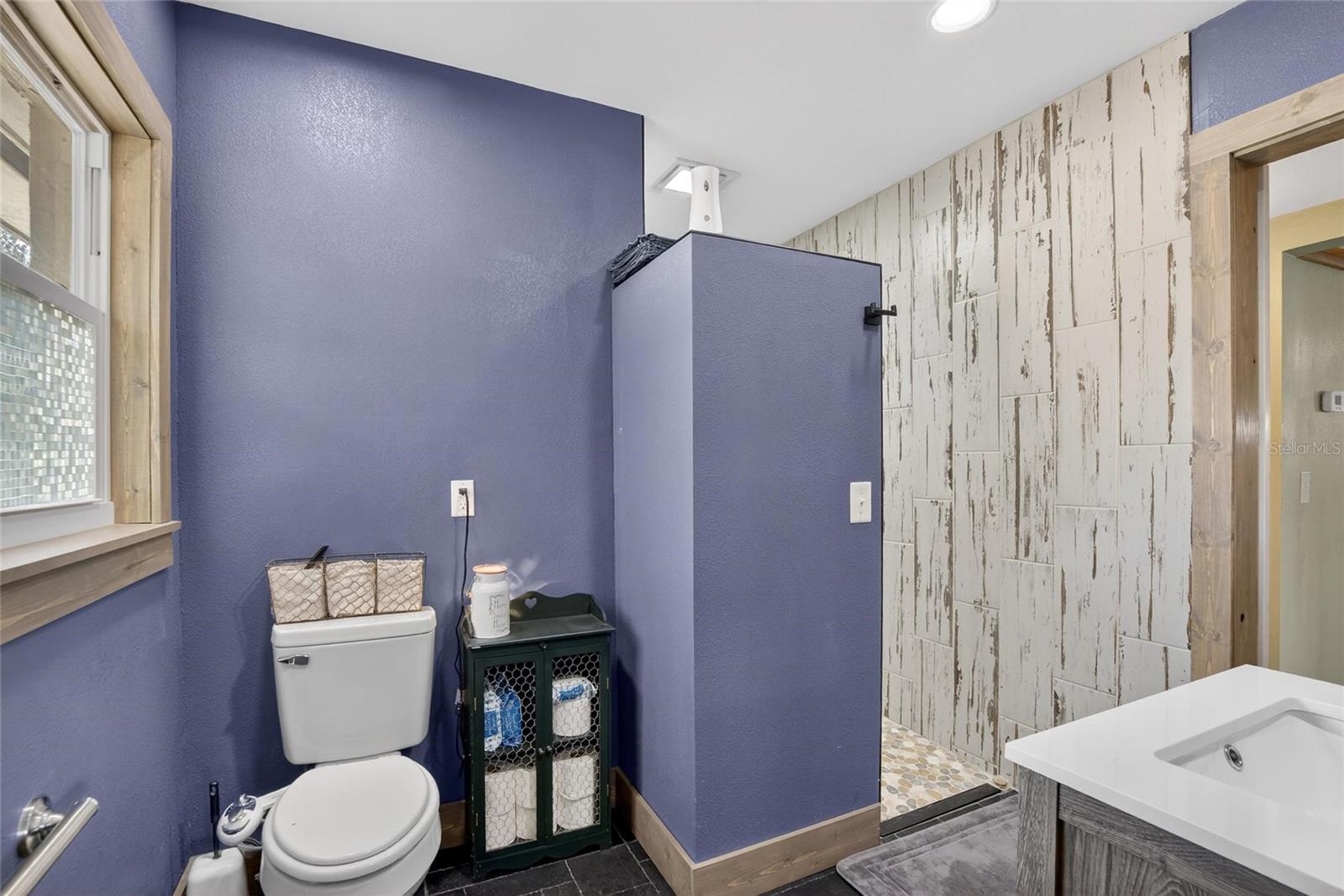 Image 18 of 68 For 5 Keystone Drive