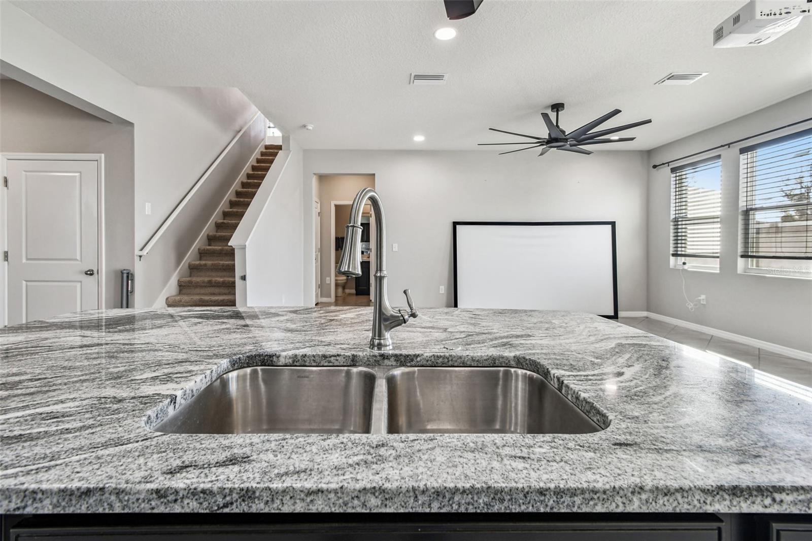 Listing photo id 15 for 8389 Bower Bass Circle