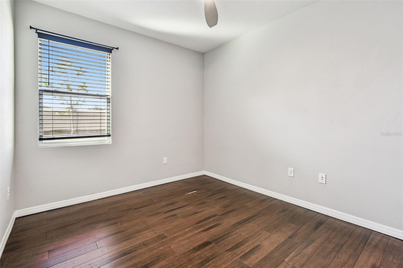 Listing photo id 18 for 8389 Bower Bass Circle