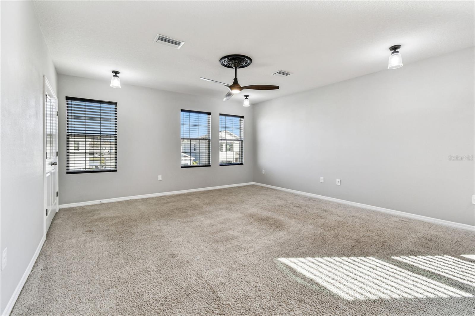 Listing photo id 22 for 8389 Bower Bass Circle