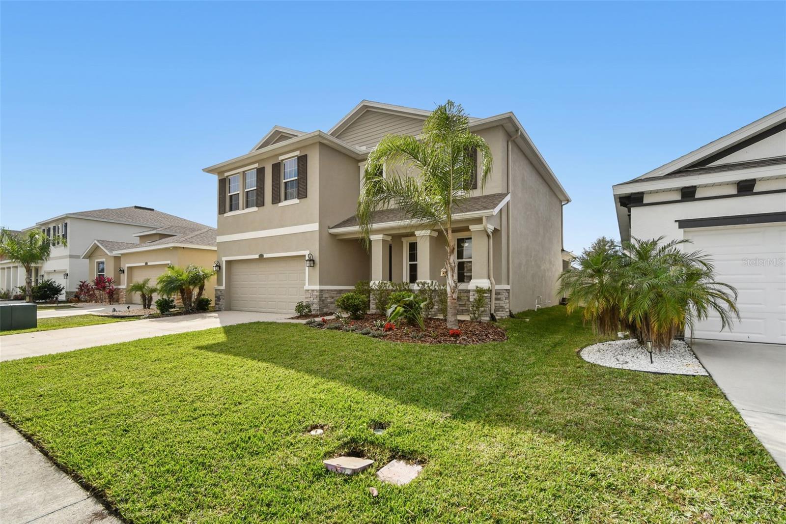 Listing photo id 1 for 8389 Bower Bass Circle