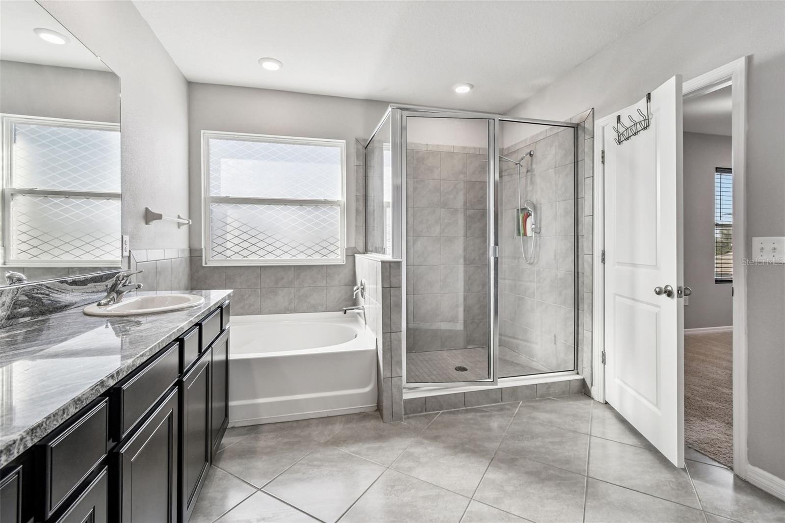 Listing photo id 30 for 8389 Bower Bass Circle