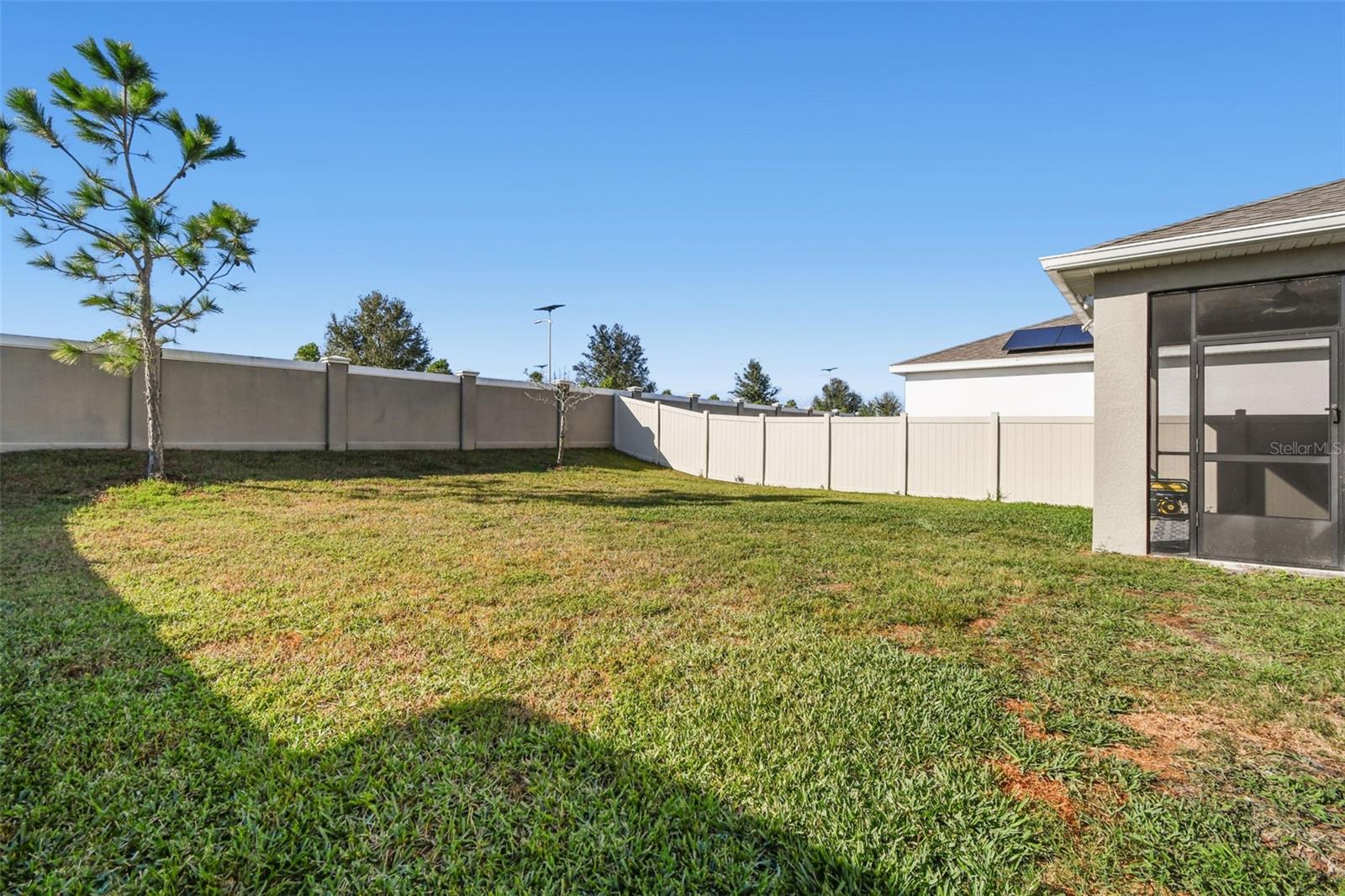 Listing photo id 40 for 8389 Bower Bass Circle