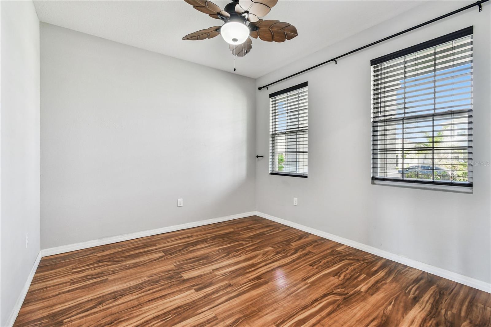 Listing photo id 6 for 8389 Bower Bass Circle