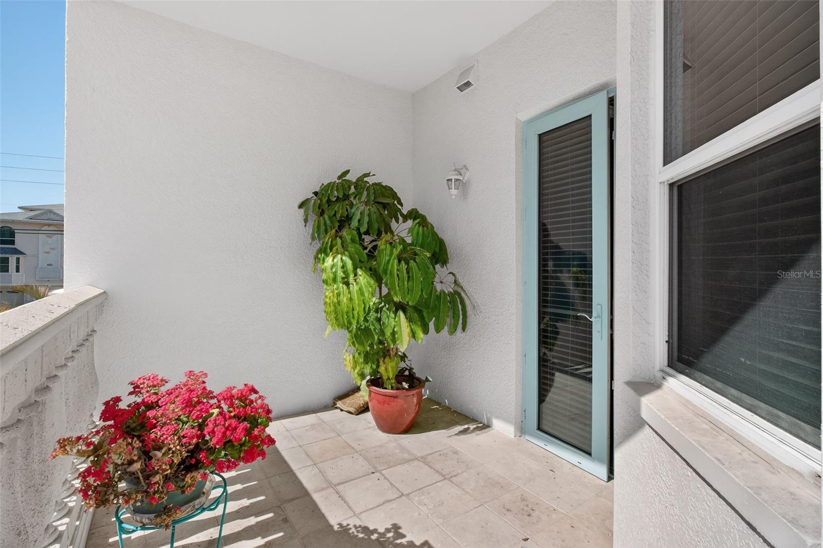 Image 29 of 61 For 10133 Gulf Boulevard E1