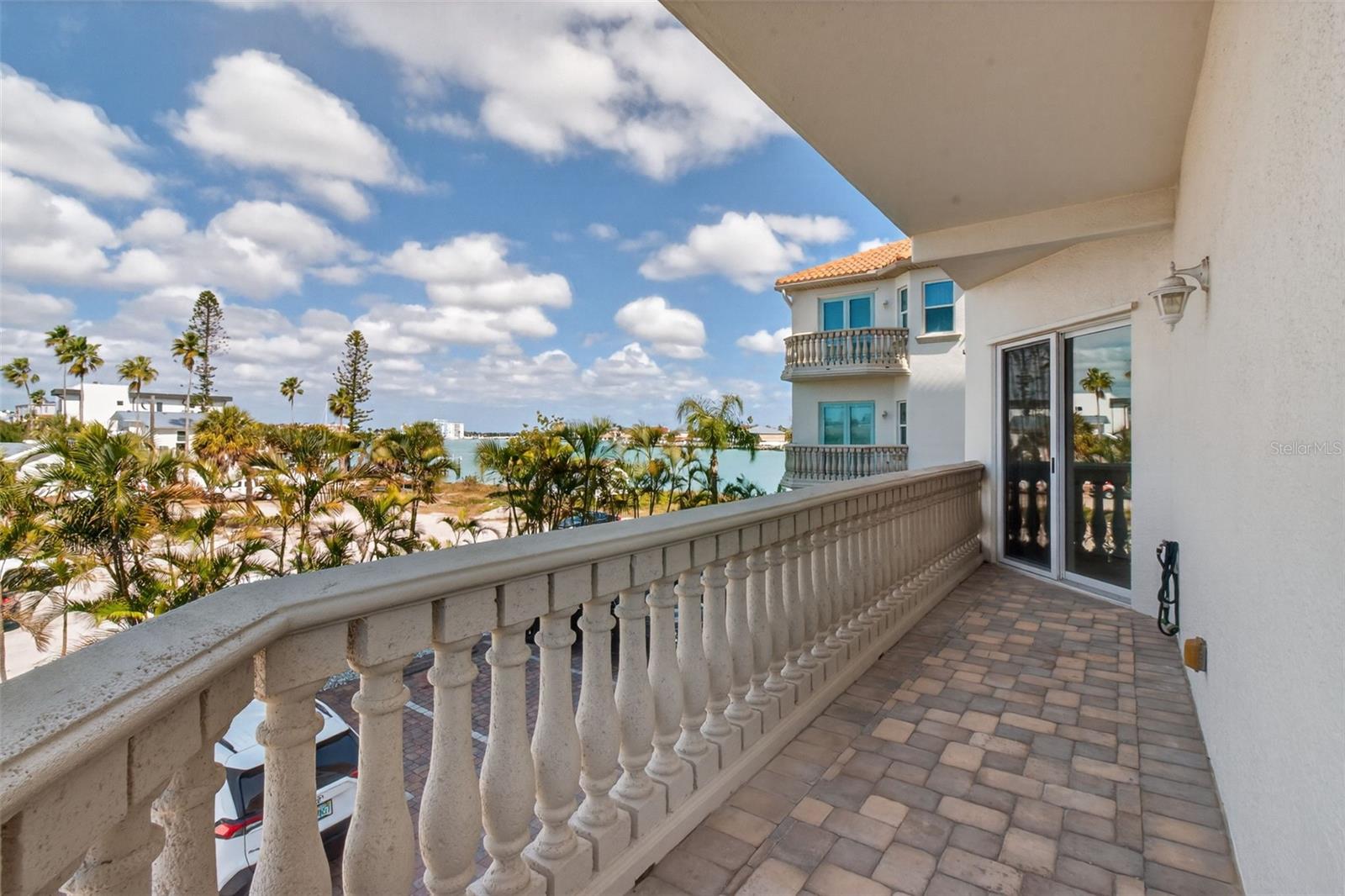 Image 37 of 61 For 10133 Gulf Boulevard E1