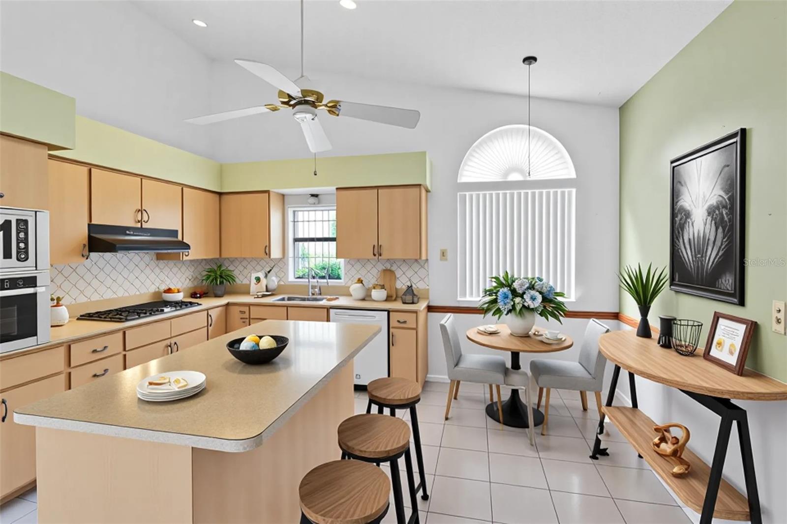 Image 16 of 51 For 5530 Salem Square Drive N