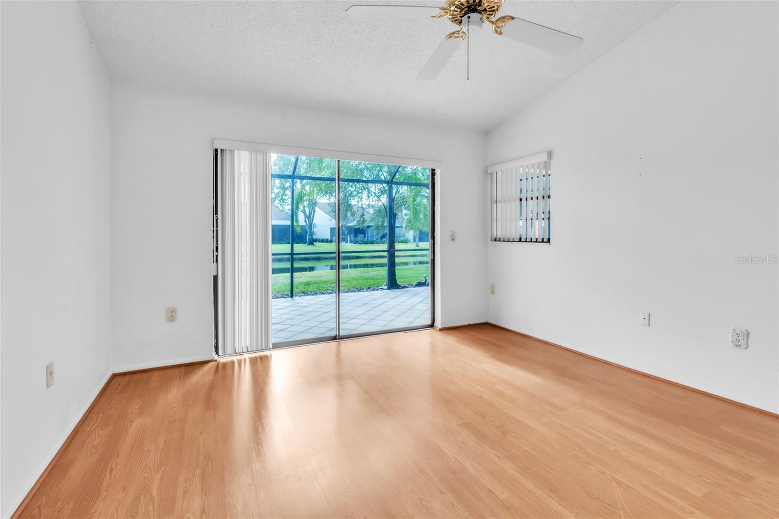 Image 19 of 51 For 5530 Salem Square Drive N