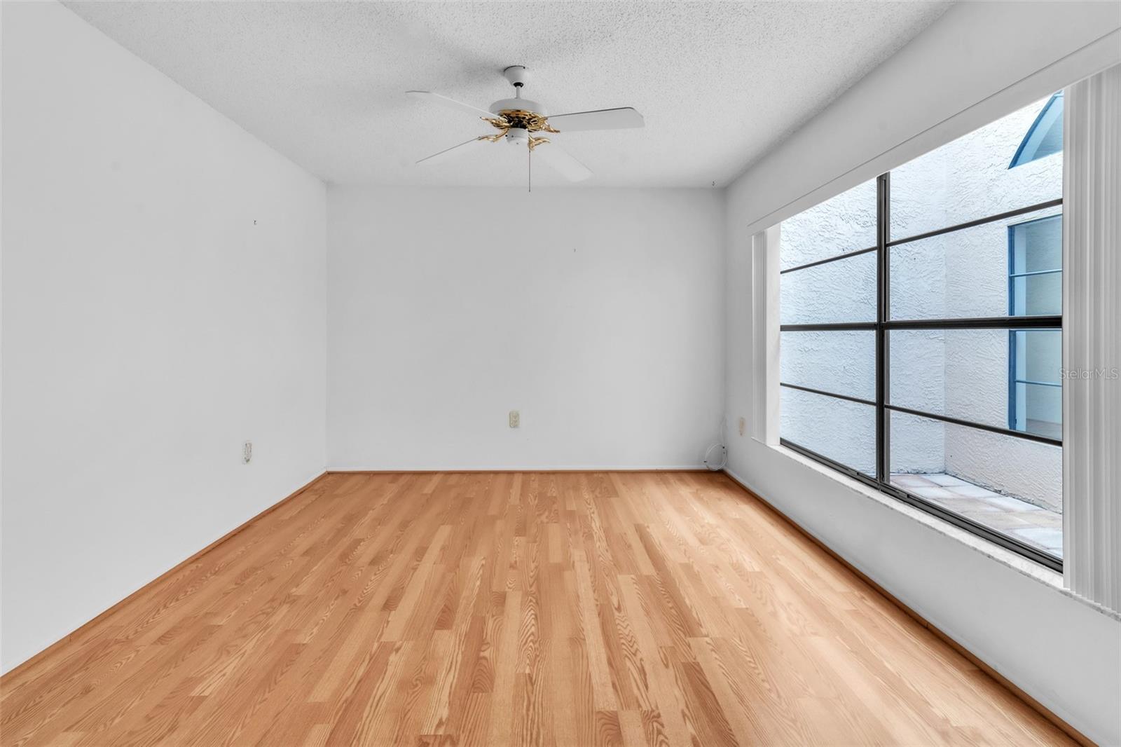 Image 24 of 51 For 5530 Salem Square Drive N