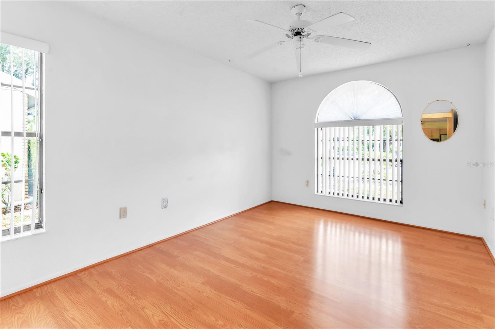 Image 26 of 51 For 5530 Salem Square Drive N