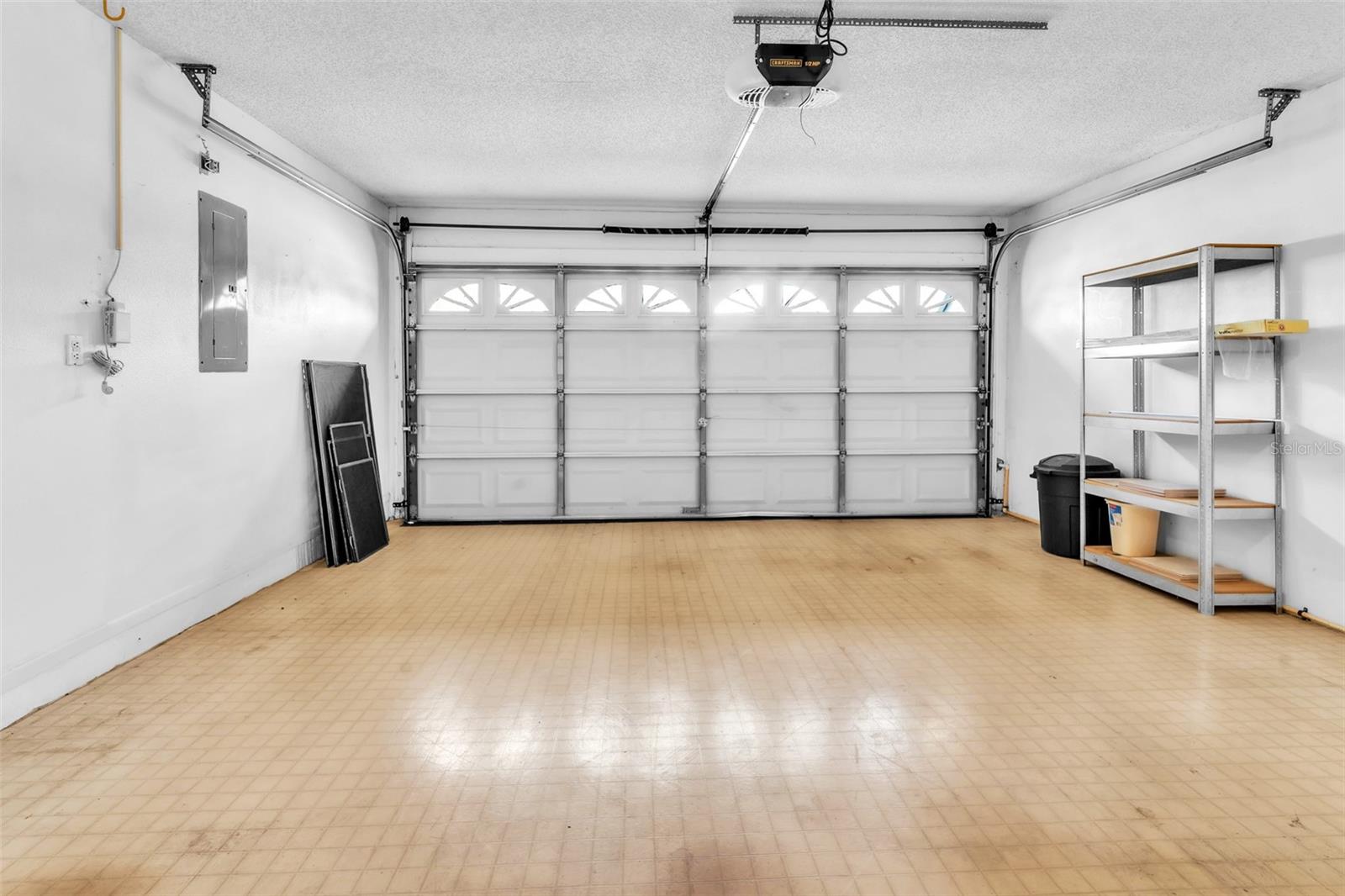 Image 41 of 51 For 5530 Salem Square Drive N