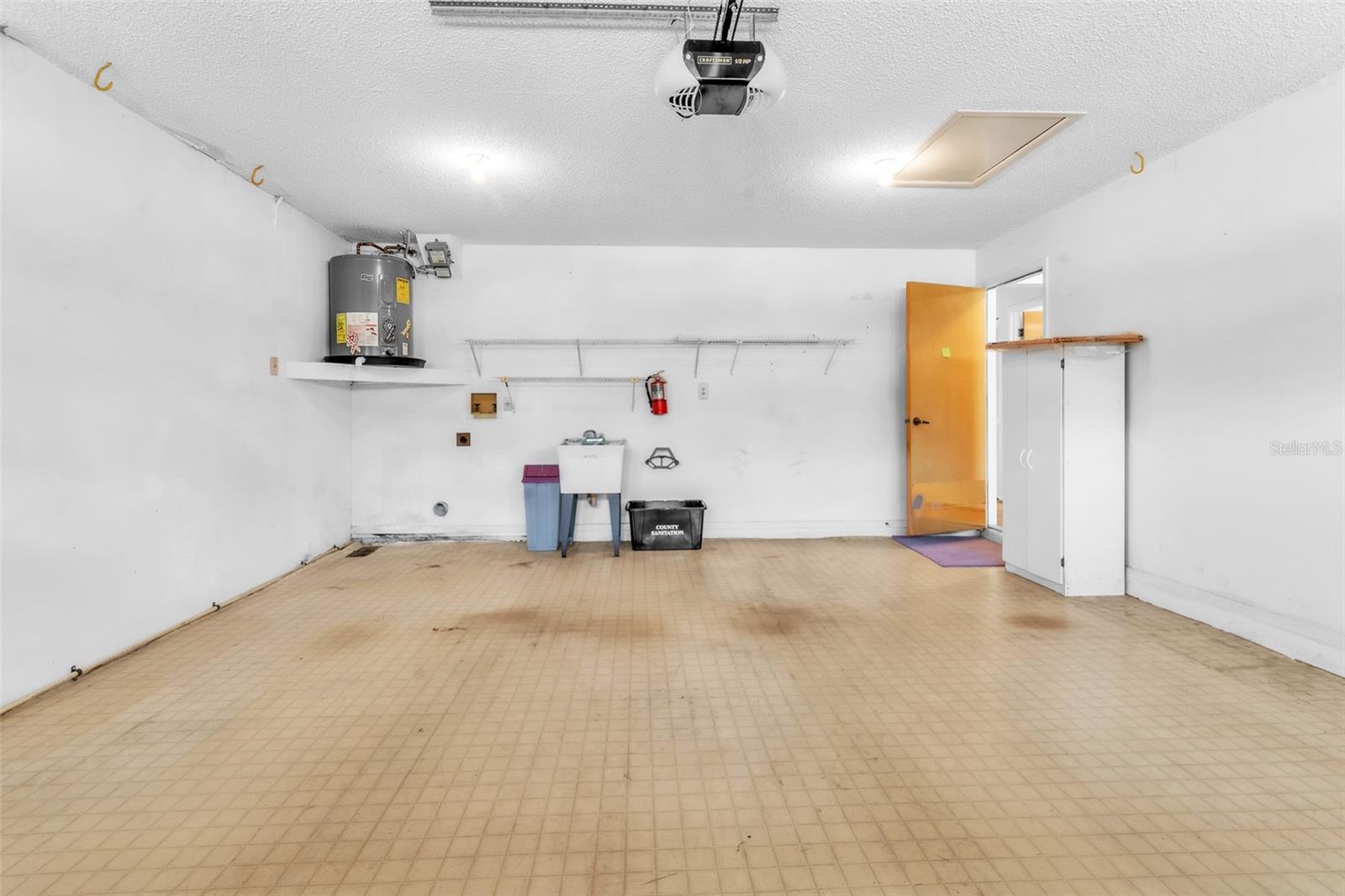 Image 42 of 51 For 5530 Salem Square Drive N