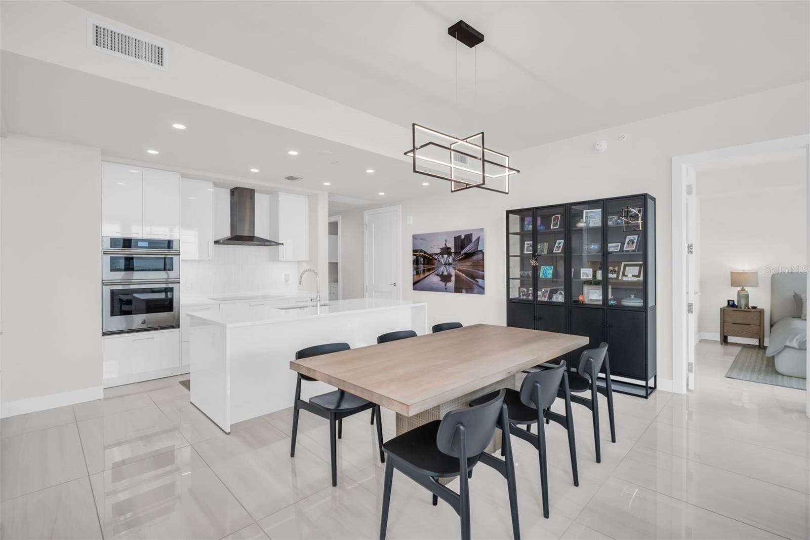 Image 11 of 69 For 301 1st Street S 1205