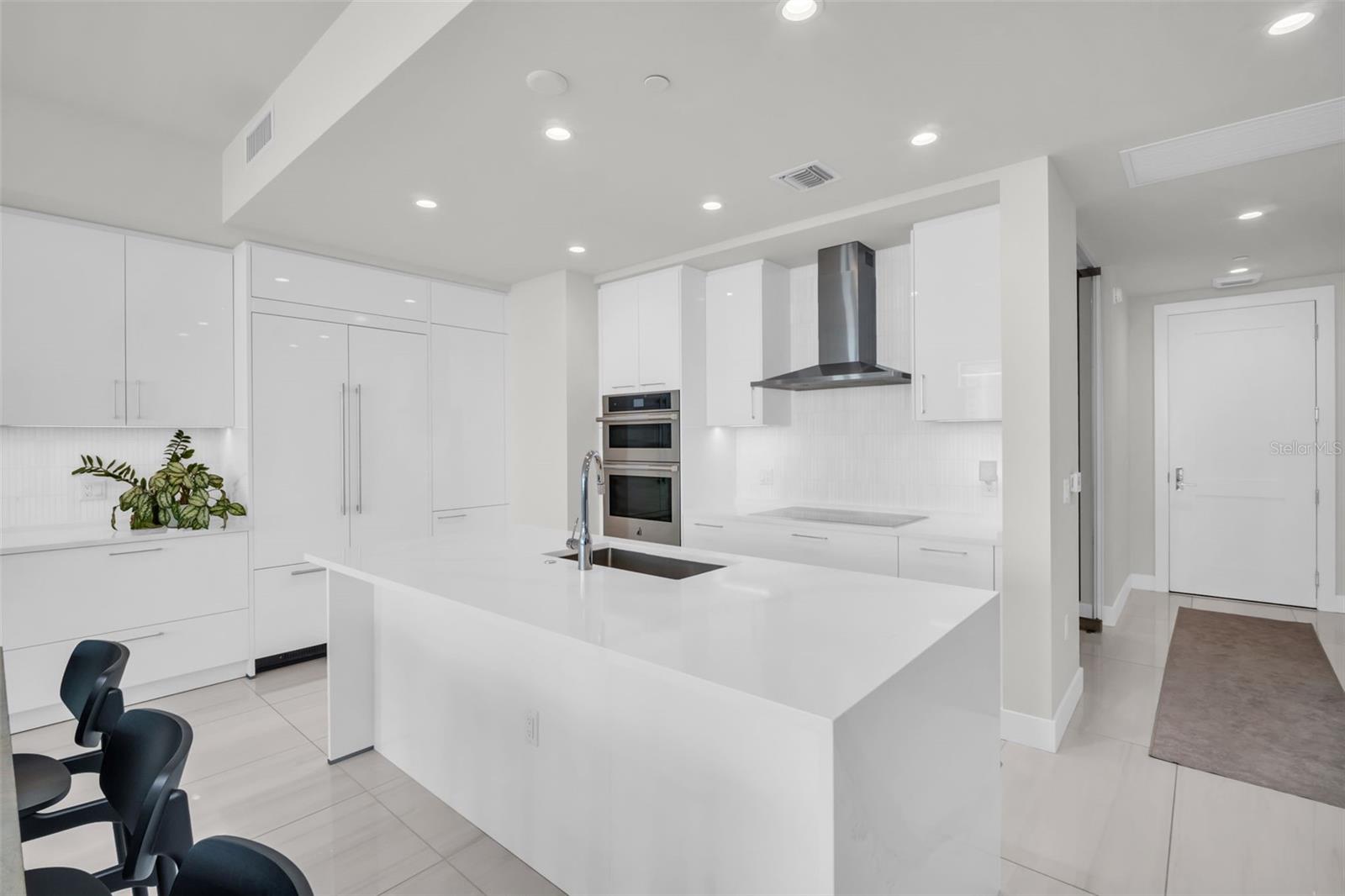 Image 3 of 69 For 301 1st Street S 1205