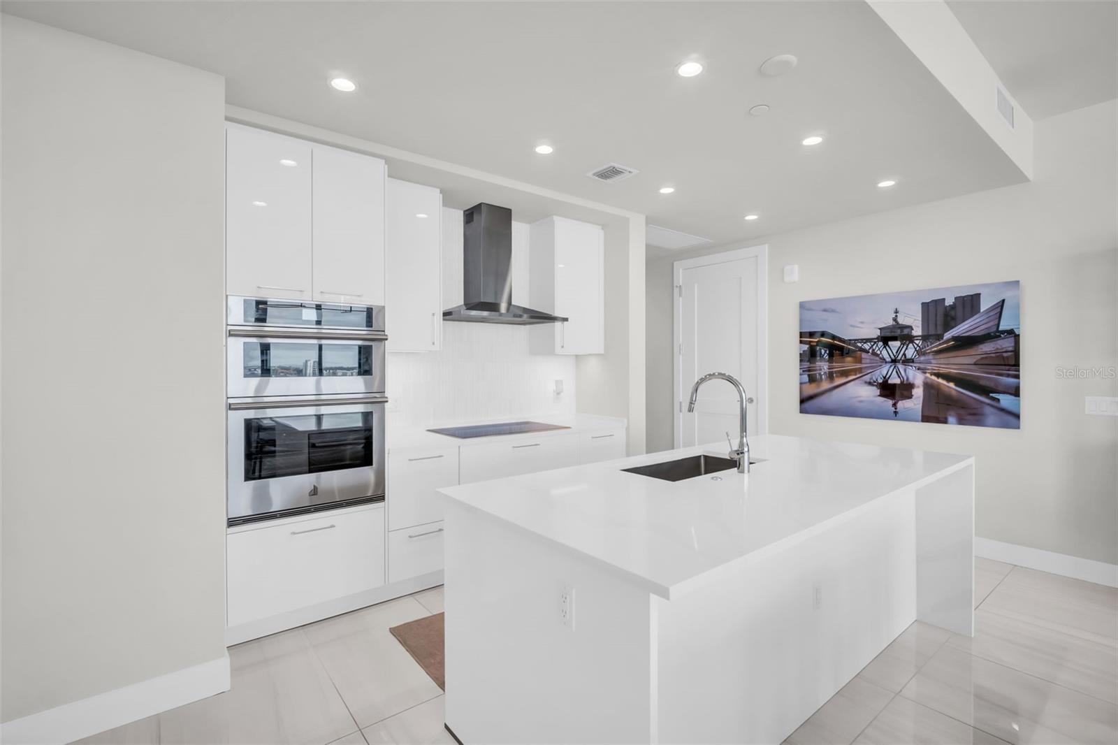 Image 5 of 69 For 301 1st Street S 1205