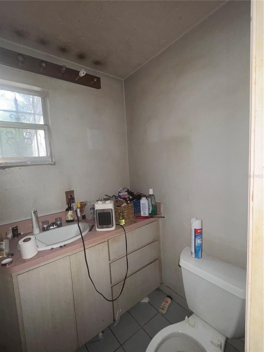 Image 13 of 16 For 2006 Jean Street