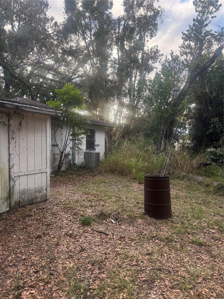 Image 9 of 16 For 2006 Jean Street