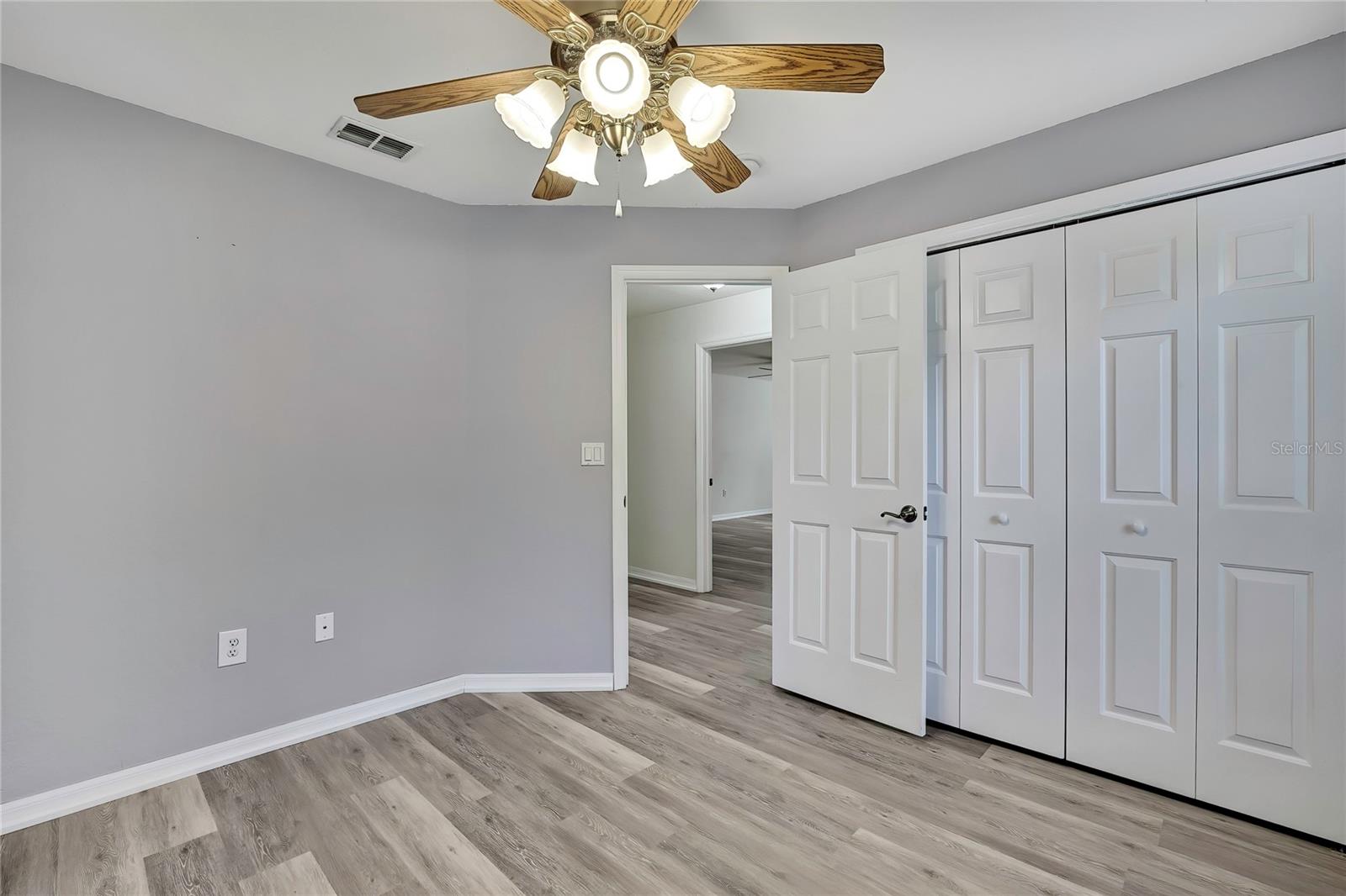 Image 31 of 46 For 12052 Jade Avenue