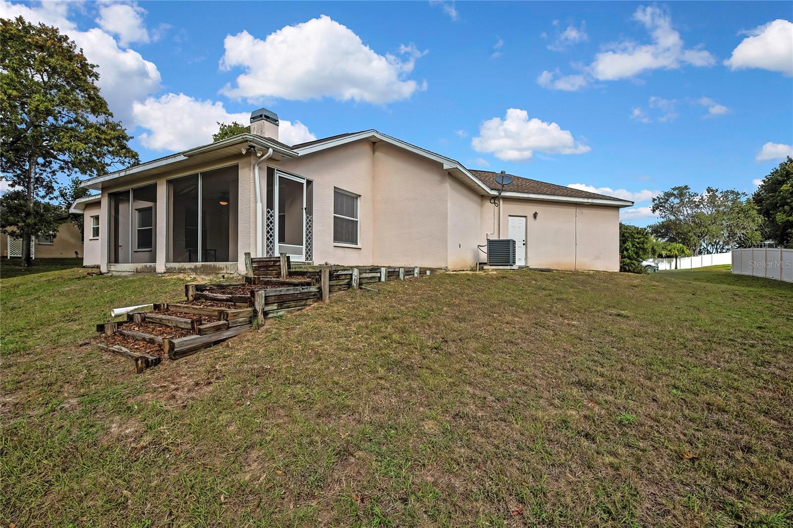 Image 37 of 46 For 12052 Jade Avenue