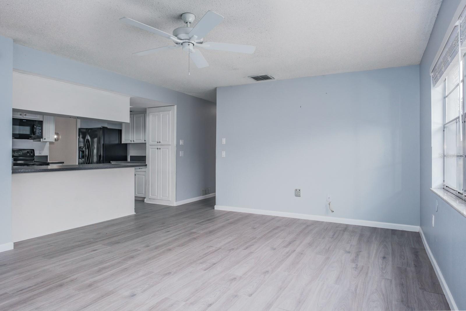 Image 22 of 76 For 4814 Prince George Circle