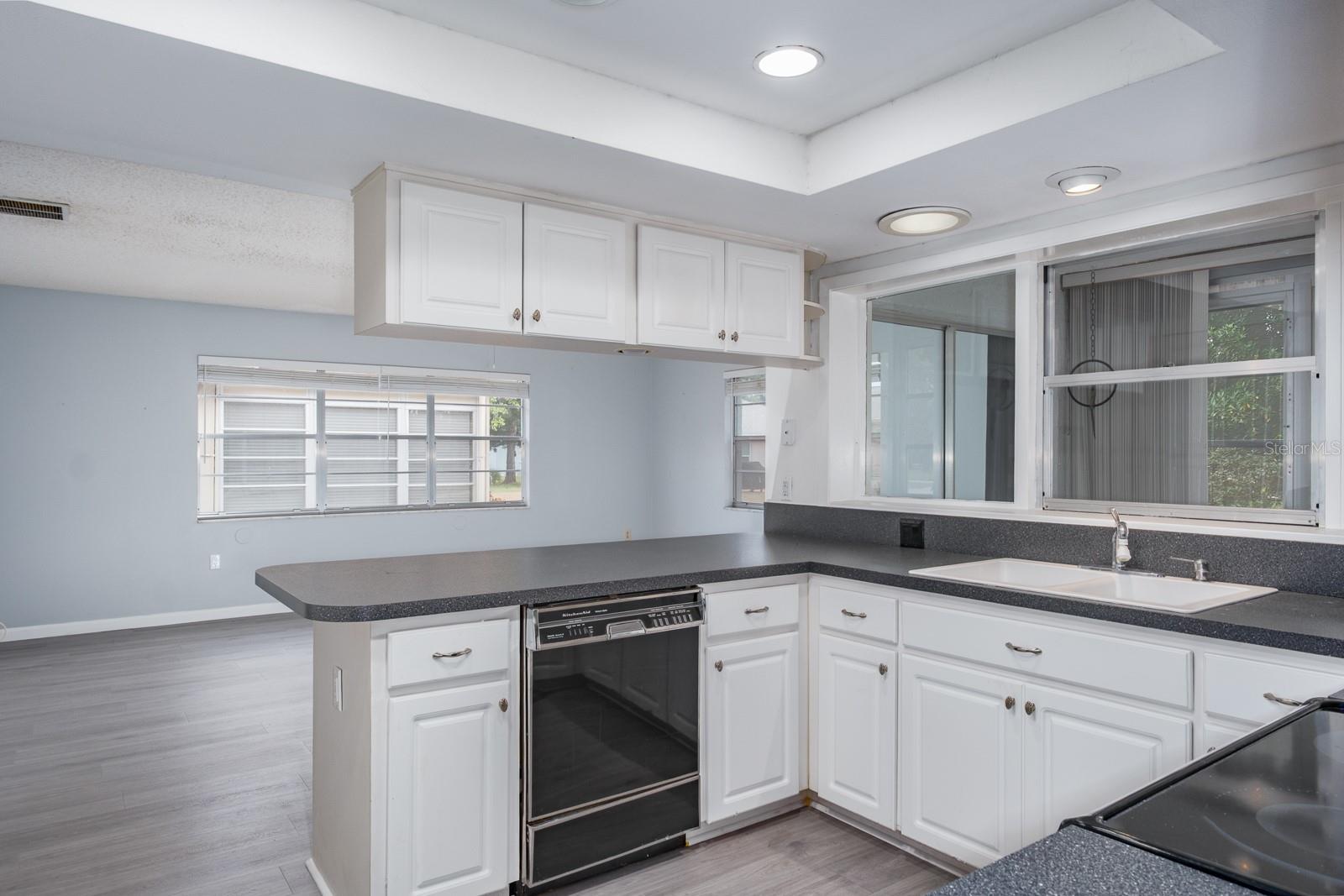 Image 26 of 76 For 4814 Prince George Circle