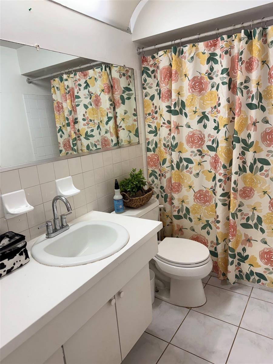 Image 18 of 18 For 3251 Devonshire Drive