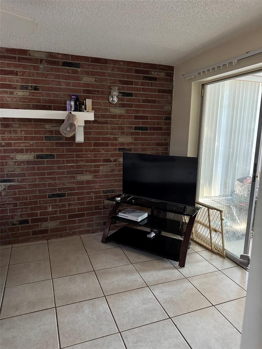 Image 7 of 18 For 3251 Devonshire Drive