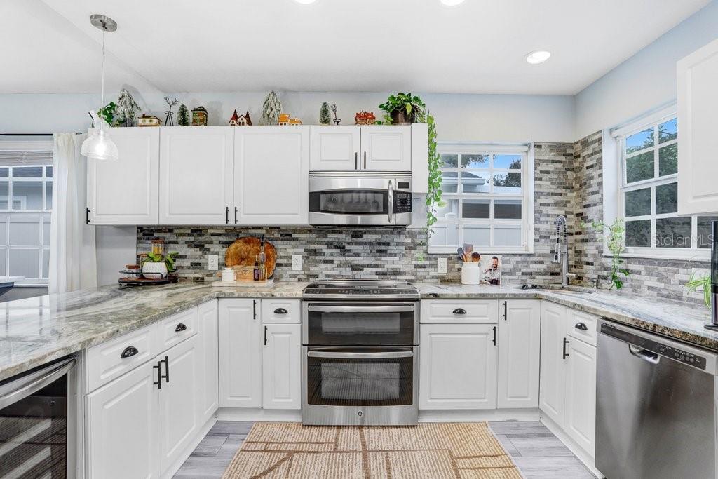 Image 10 of 31 For 3122 Grace Street