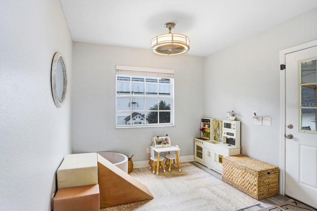 Image 12 of 31 For 3122 Grace Street