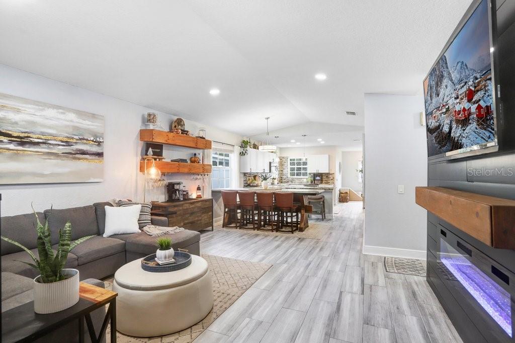 Image 5 of 31 For 3122 Grace Street