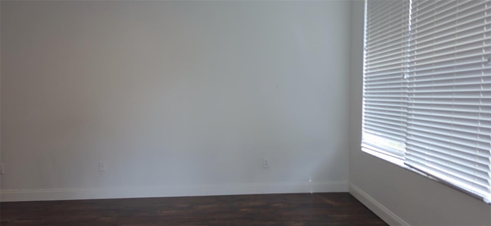 Image 23 of 42 For 2142 Park Crescent Drive