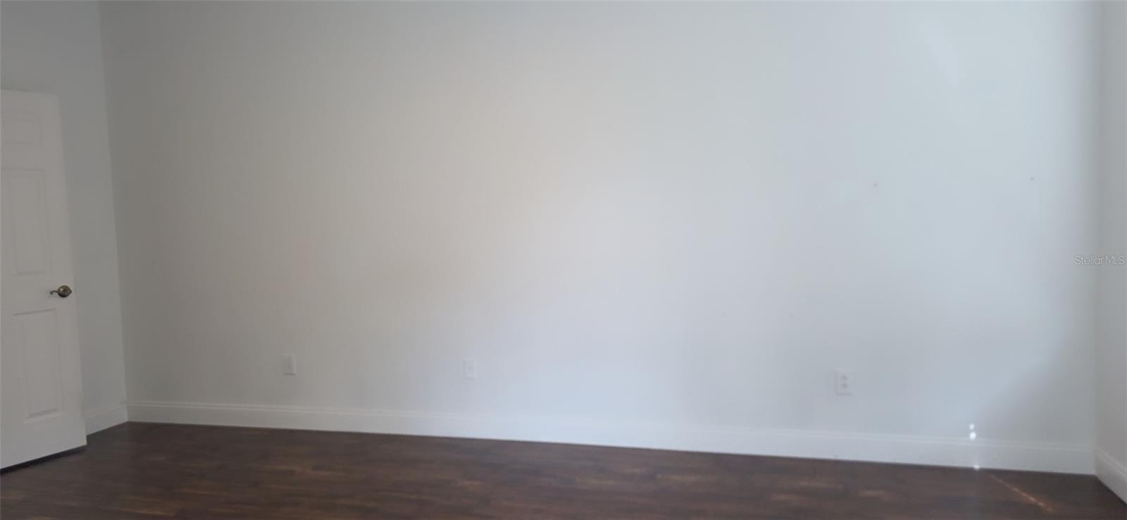 Image 24 of 42 For 2142 Park Crescent Drive