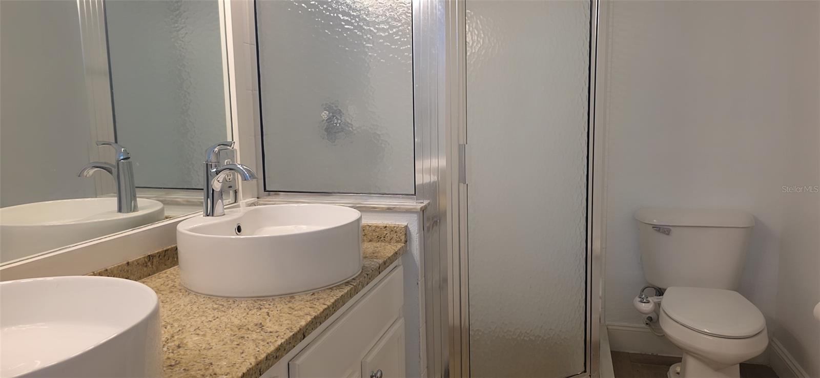 Image 26 of 42 For 2142 Park Crescent Drive