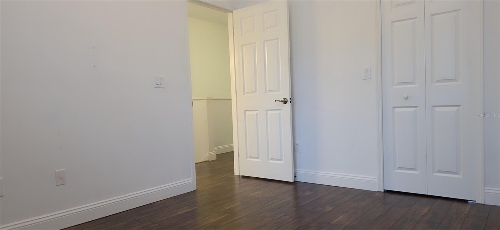 Image 30 of 42 For 2142 Park Crescent Drive