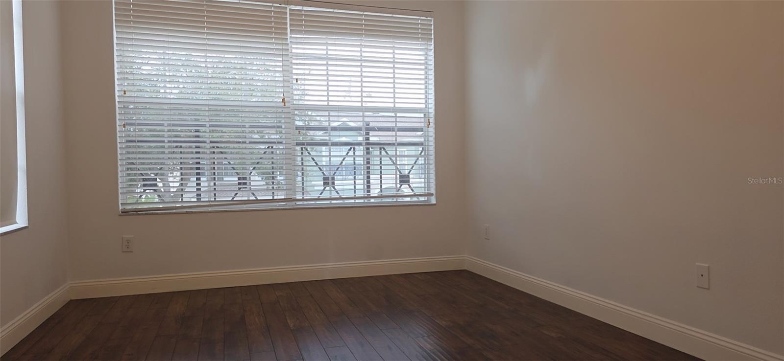 Image 35 of 42 For 2142 Park Crescent Drive