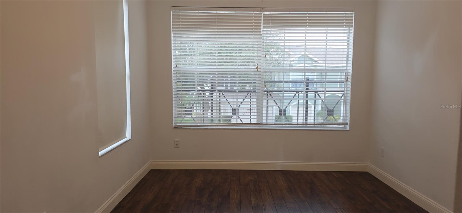 Image 36 of 42 For 2142 Park Crescent Drive