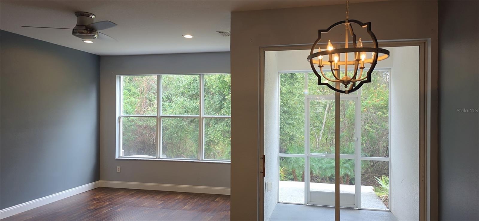 Image 8 of 42 For 2142 Park Crescent Drive