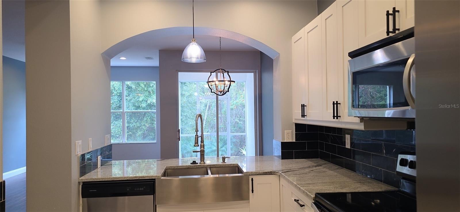 Image 9 of 42 For 2142 Park Crescent Drive