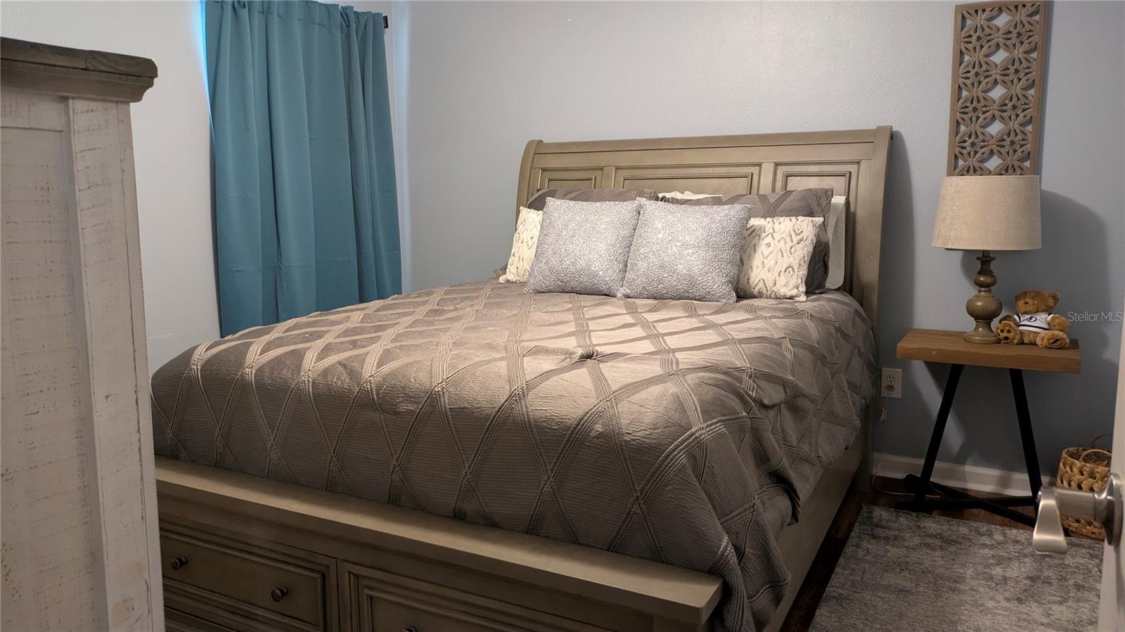 Image 19 of 29 For 581 Painted Leaf Drive