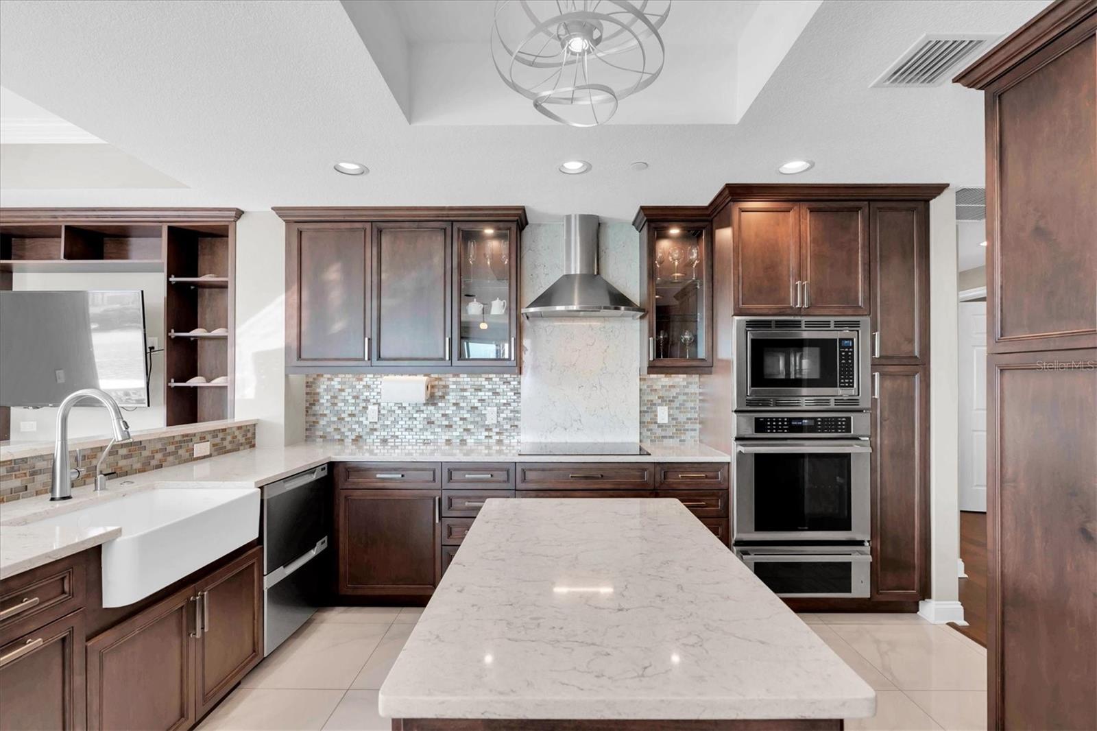 Image 17 of 50 For 555 5th Avenue Ne 711