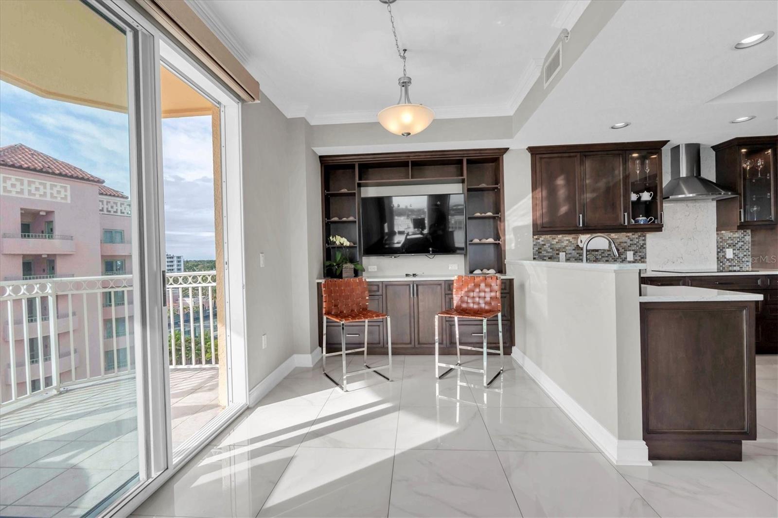 Image 20 of 50 For 555 5th Avenue Ne 711