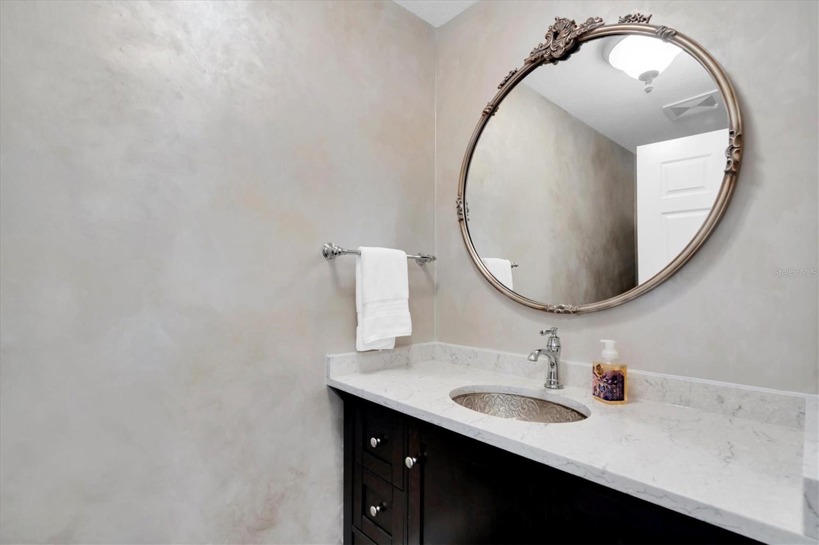 Image 27 of 50 For 555 5th Avenue Ne 711