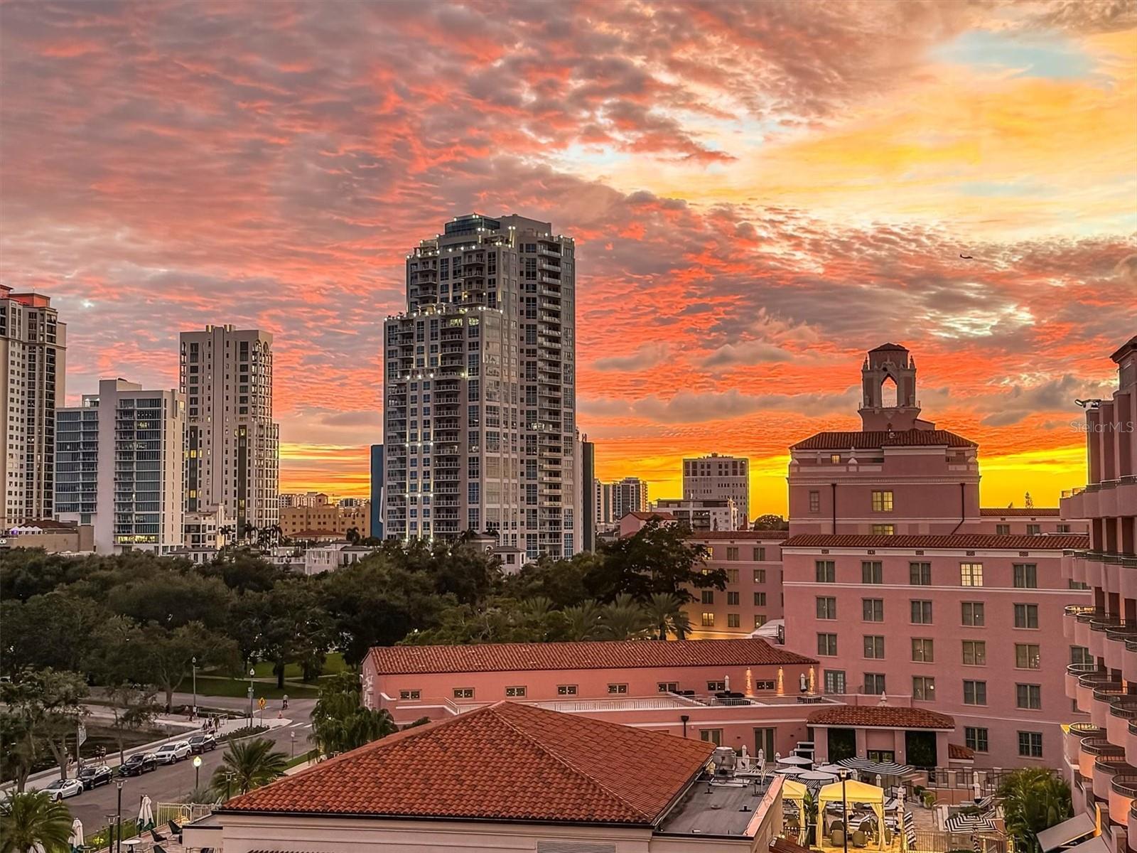 Image 49 of 50 For 555 5th Avenue Ne 711