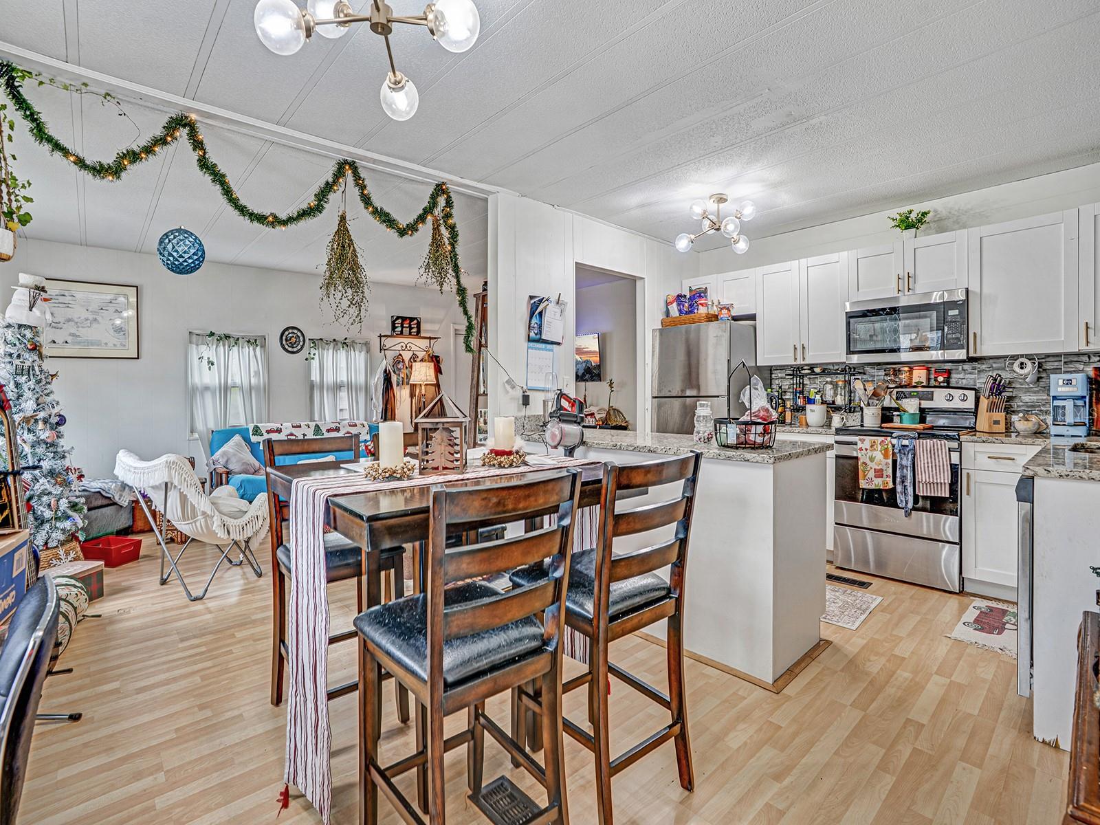 Image 3 of 27 For 5124 Darlington Road